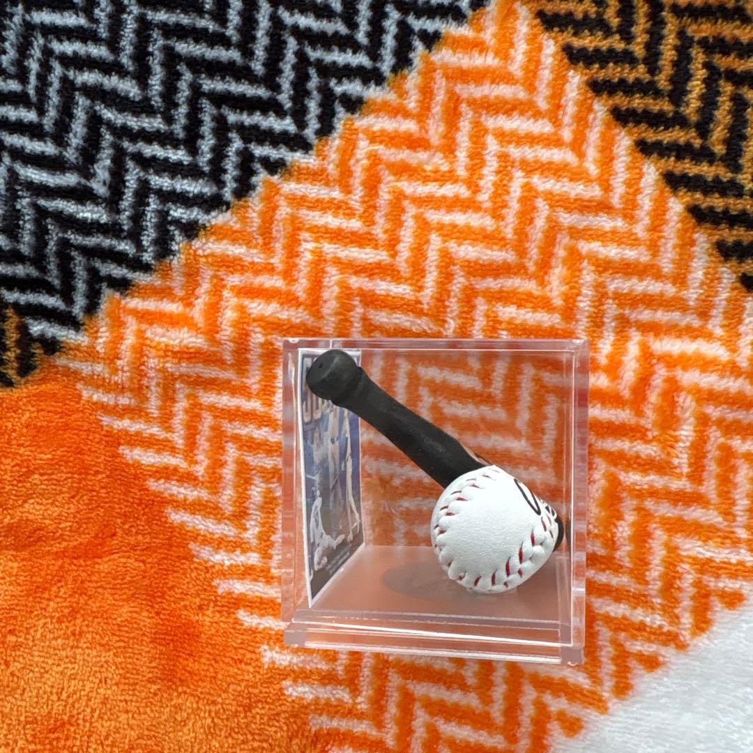 ドジャース 2024年ワールドシリーズチャンピオン キーリング&ボール・バット