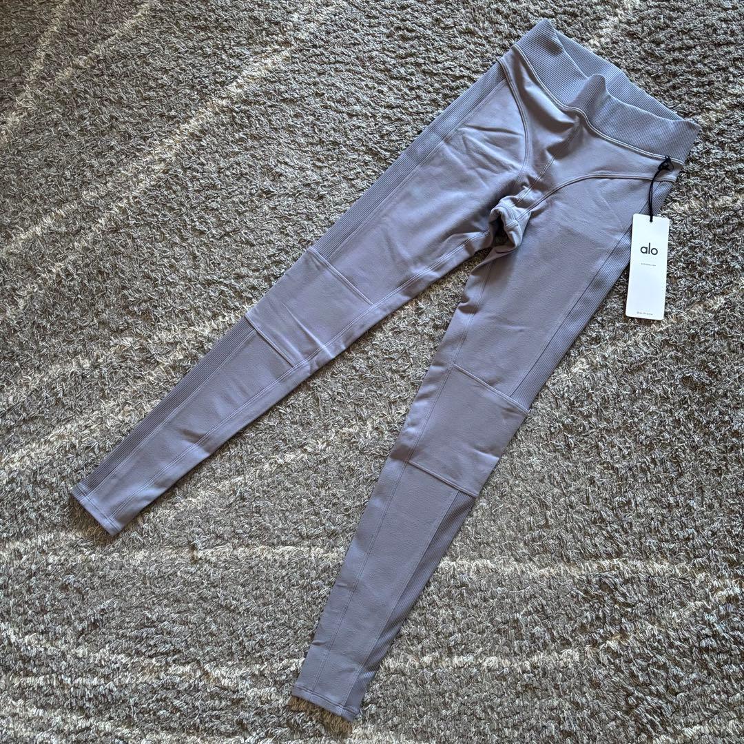 ★aloyogaアロヨガ新品レギンス★アローヨガルルレモンマンドゥカ好きも
