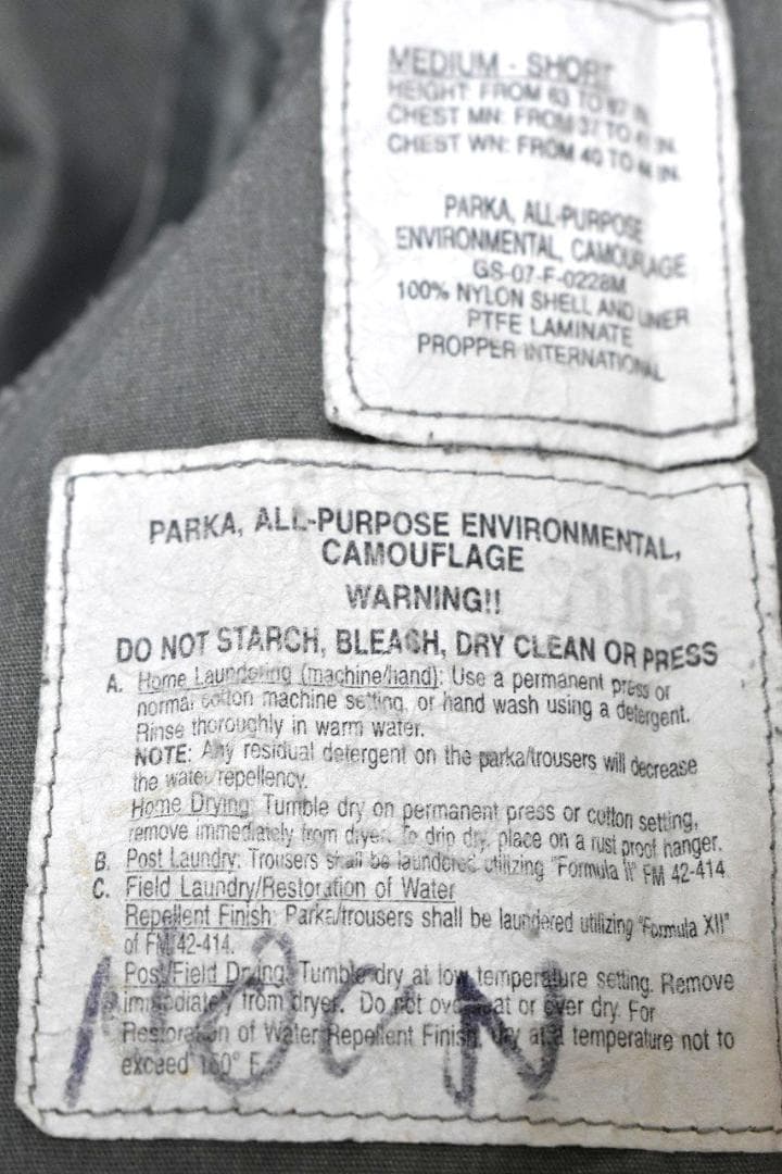 ＠美品 米軍実物 ECWCS ACU UCP ゴアテックス パーカーj572