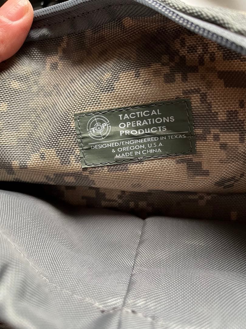 迷彩ショルダーバッグ