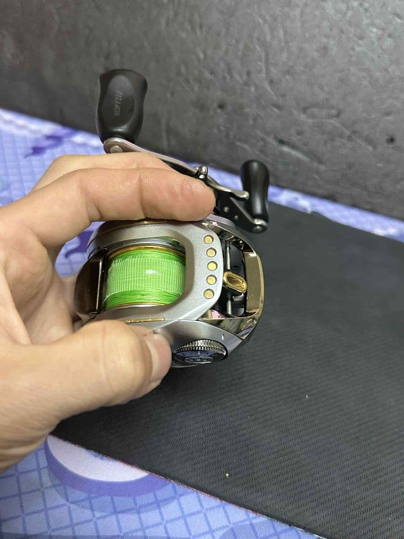 リール DAIWA zillion 6.3 100HL