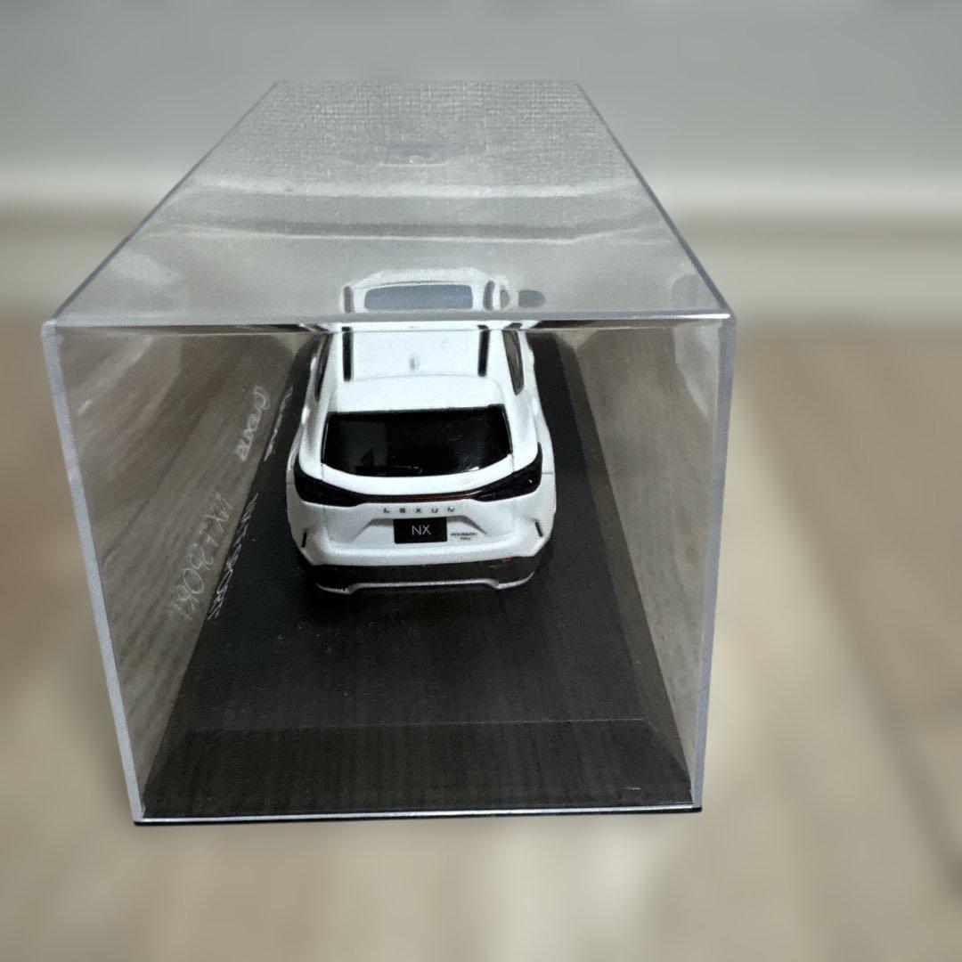 京商 1/43 レクサス 350h NX F スポーツ ホワイト