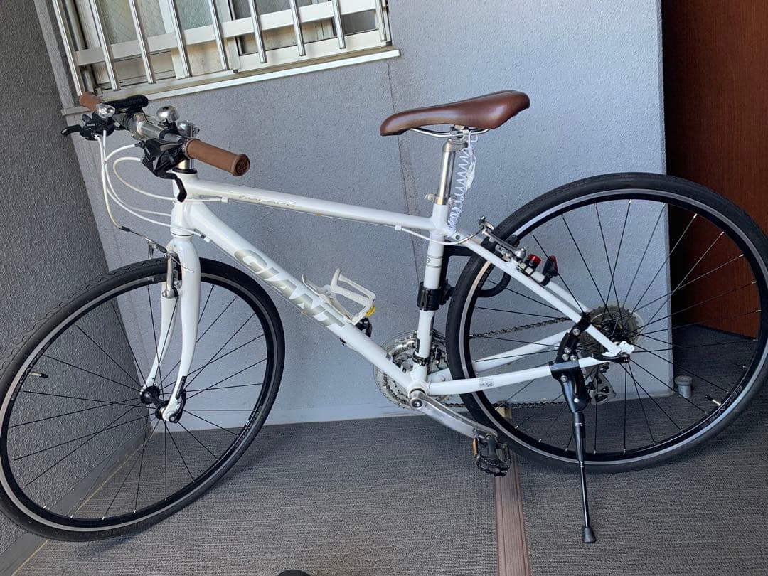 【直接引渡しも可】GIANT ESCAPE R3 2018 クロスバイク XS