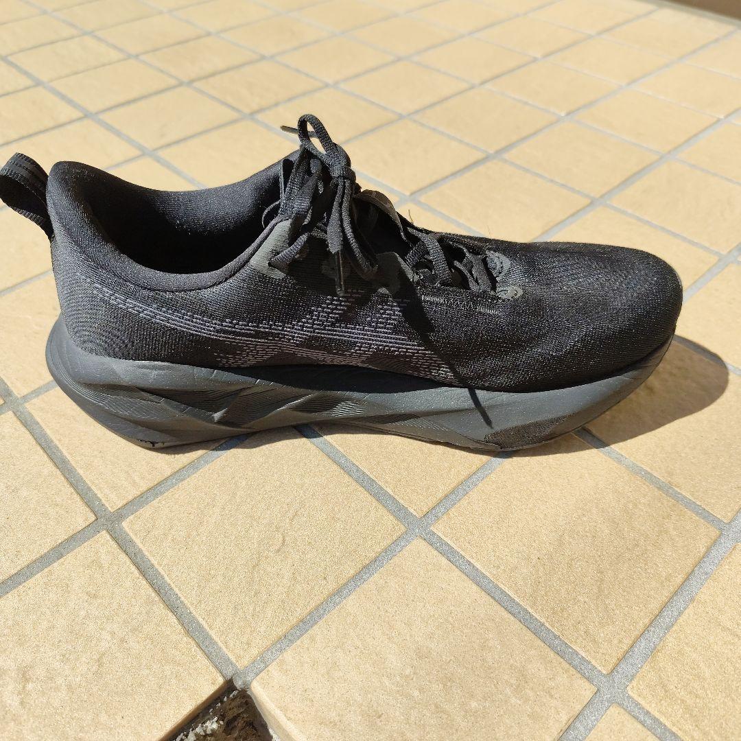 ASICS アシックス NOVABLAST 5 ワイド 28.0cm