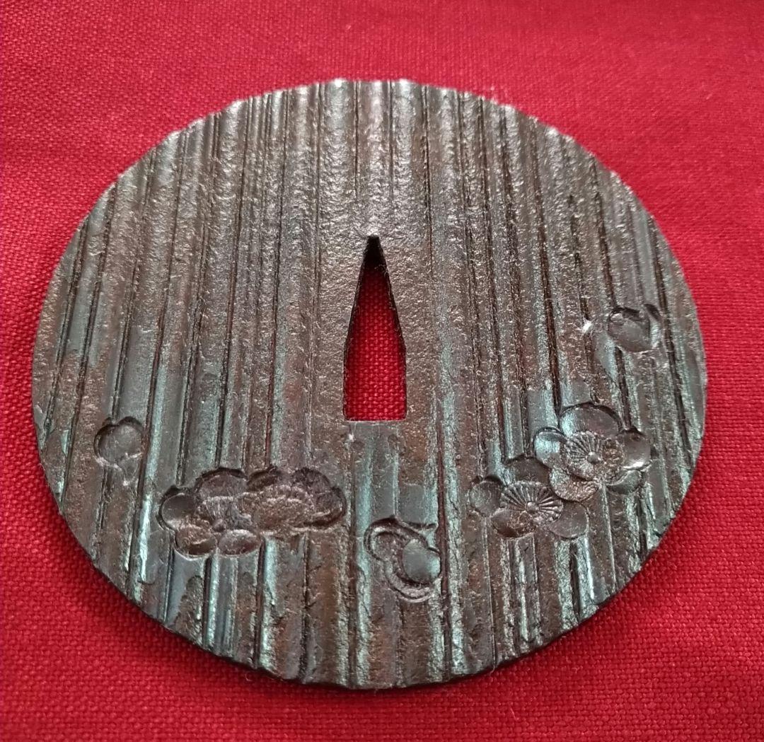 刀鍔(つば)　梅の花　アンティーク