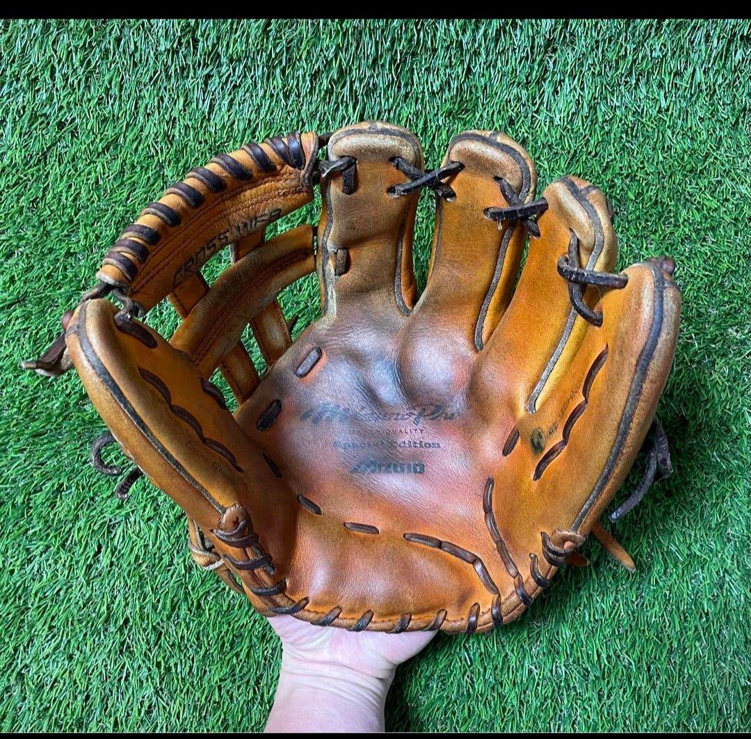 お*茶様 最終値引き　ミズノプロ 硬式用グローブ 内野用 ビッグM スペシャルエ
