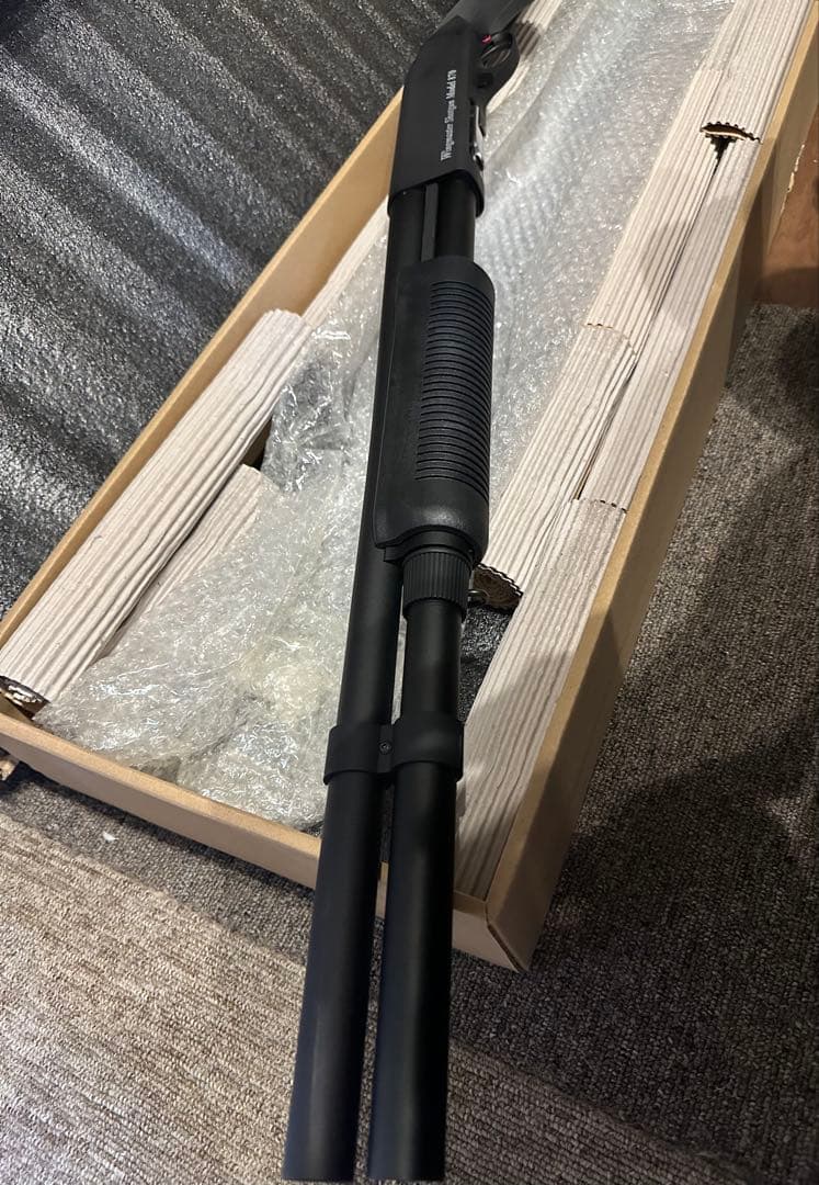 M870 エアガン ブラック 箱入り　カスタム