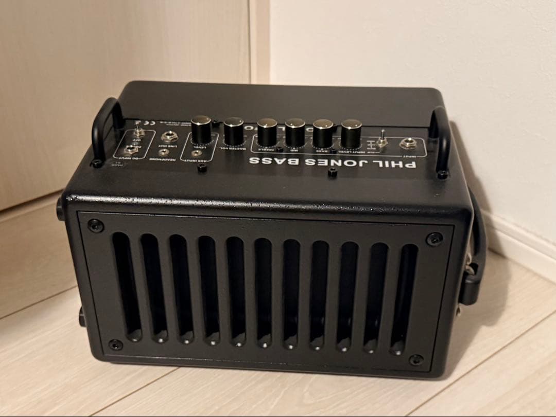 ベース PHIL JONES double four