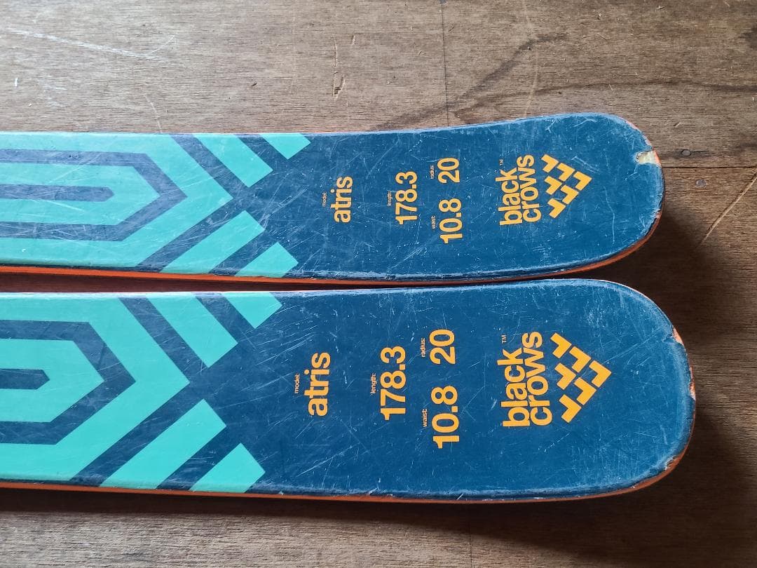 スキー 178.3 BLACK CROWS ATRIS 10.8