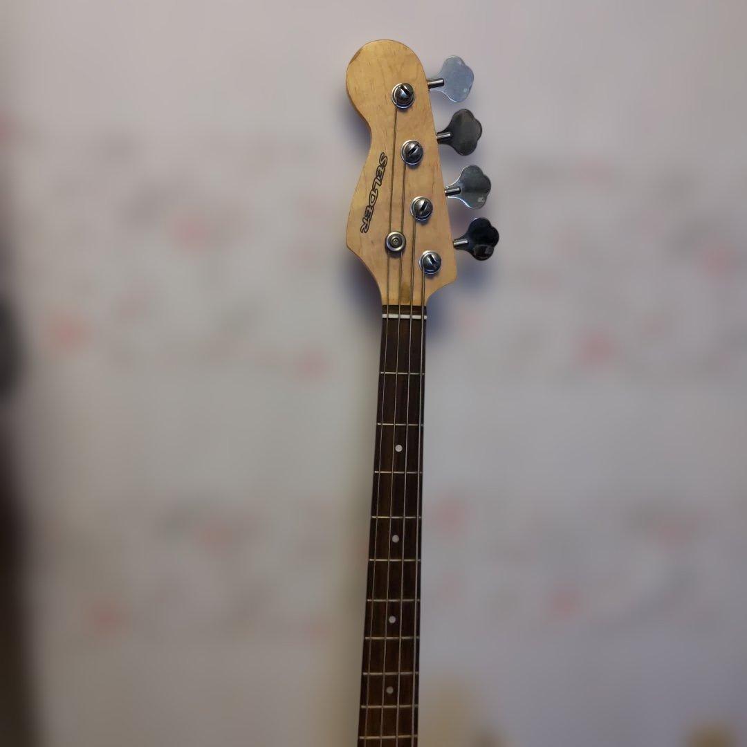 格安！左きき用 セルダーエレキベース、各種付属品付