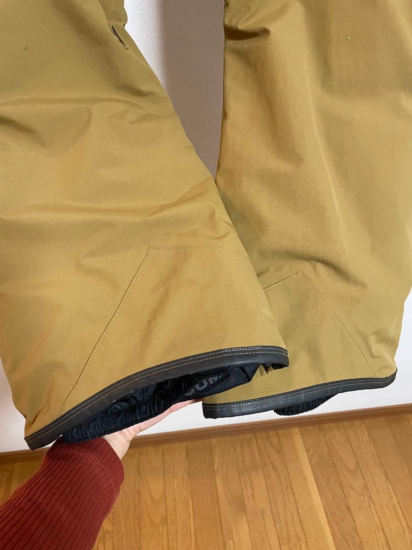 VOLCOM ゴアテックス スノーボードウェア レディース 上下セット