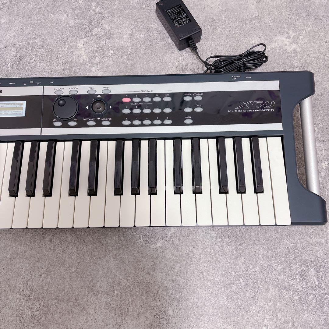 美品 KORG コルグ X50-61 鍵盤 シンセサイザー 電子ピアノ ケース