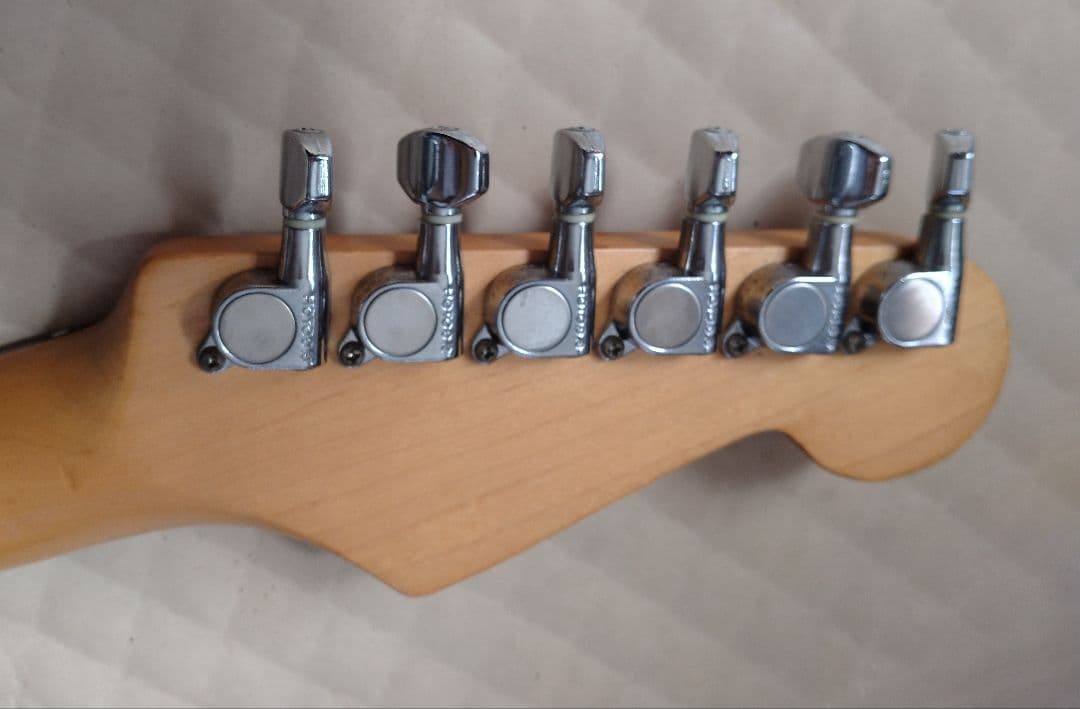 Squier by Fender 日本製　シルバーシリーズ