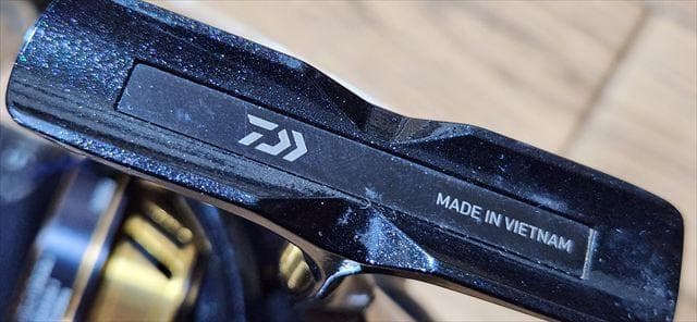 DAIWAダイワ_18LEGALISレガリスLT2500D