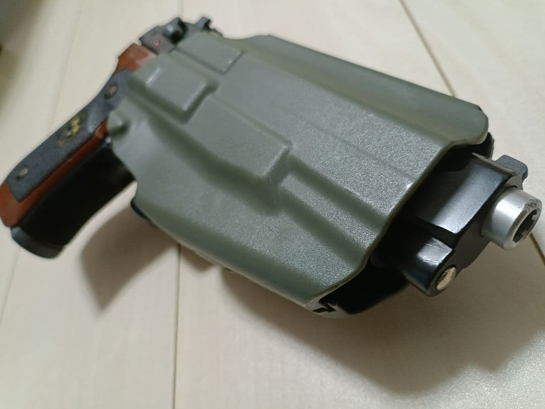 【中古品】東京マルイ ガスガン「サムライエッジ」＆ホルスター付き