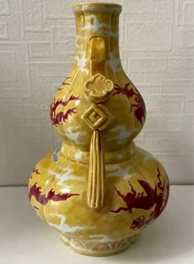 中国 骨董品 【大明成化年製 】黄交趾 龍鳳文 吉祥如意耳 壺