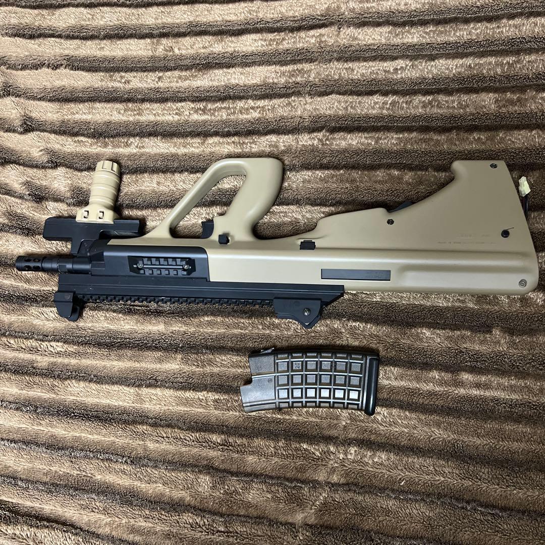 最終値引き！！18歳以上　東京マルイ　ステアーハイサイクル　AUG タンカラー