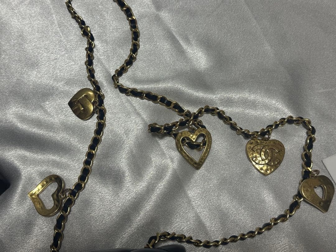 CHANEL キルティングショルダーバッグハートチェーン　ノベルティ