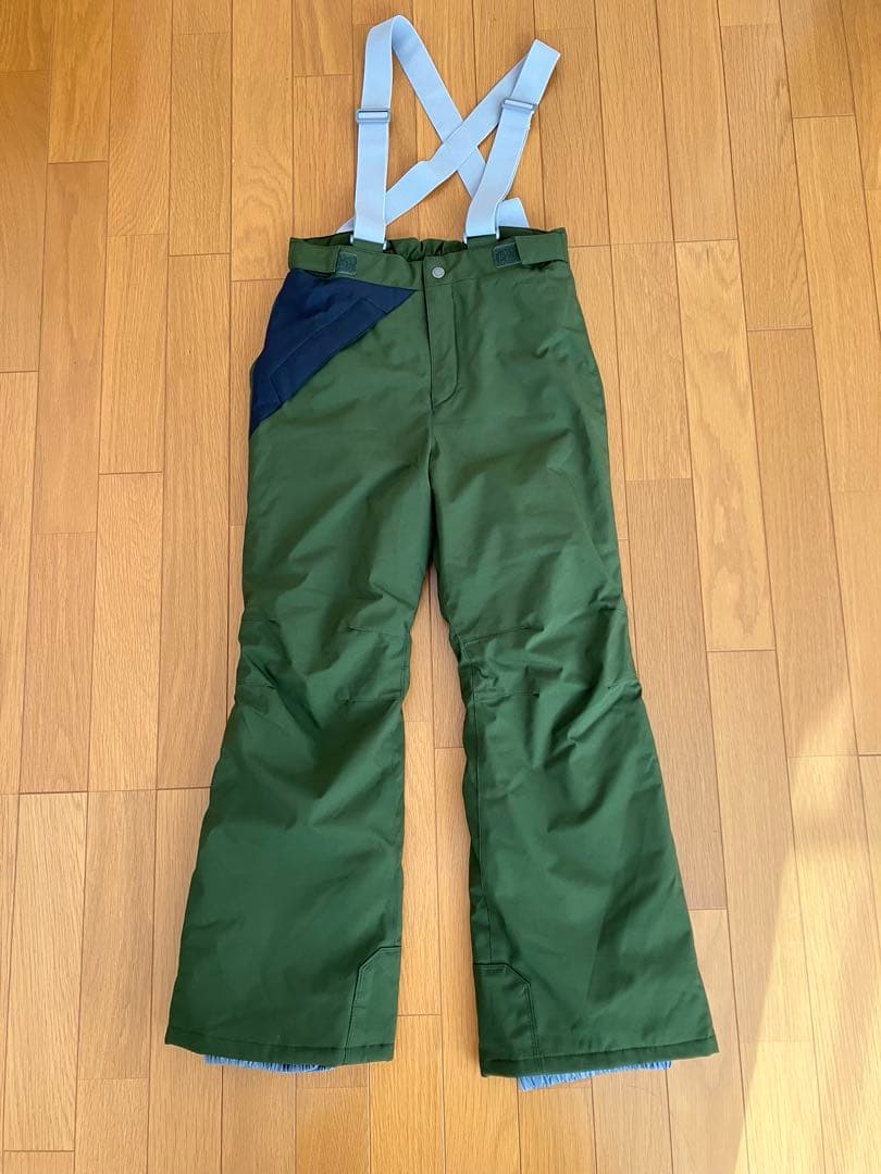 未使用、子ども用スキーウェアセット 140