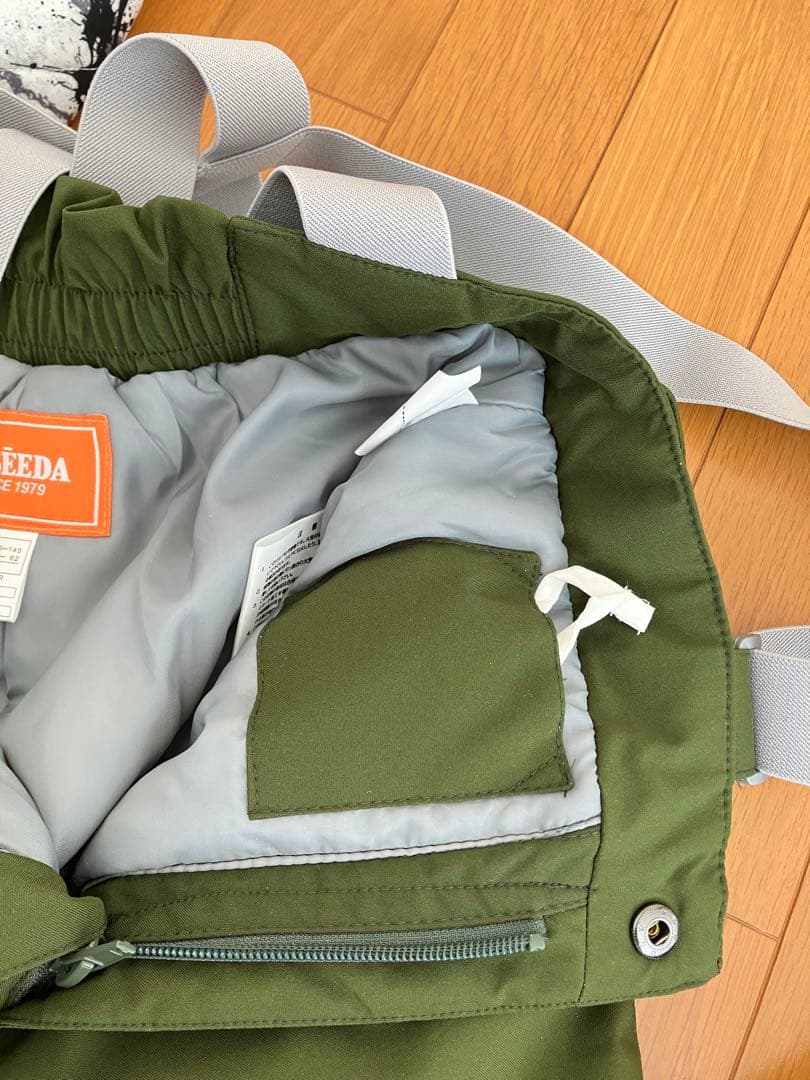 未使用、子ども用スキーウェアセット 140