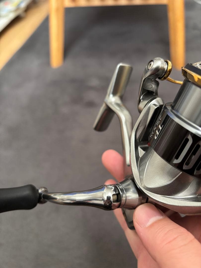 【美品】シマノ　15 ツインパワー　2500HGS