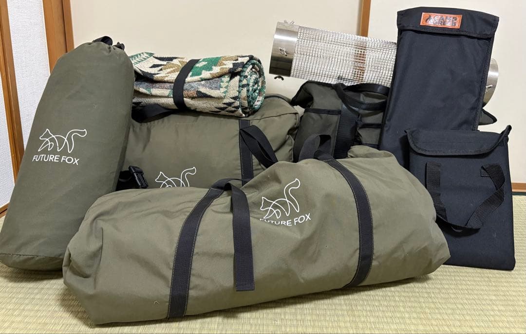 FUTURE FOX テント前幕タープ　テンマクデザイン　薪ストーブ　反射板