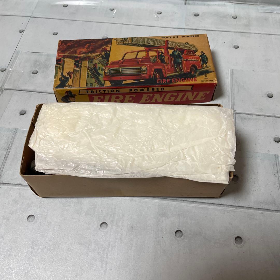 Friction Powered Fire Engineウサギヤブリキフリクショ