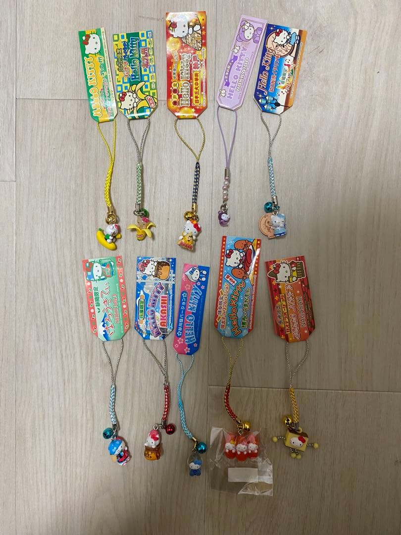 ご当地キティまとめ売り 124個