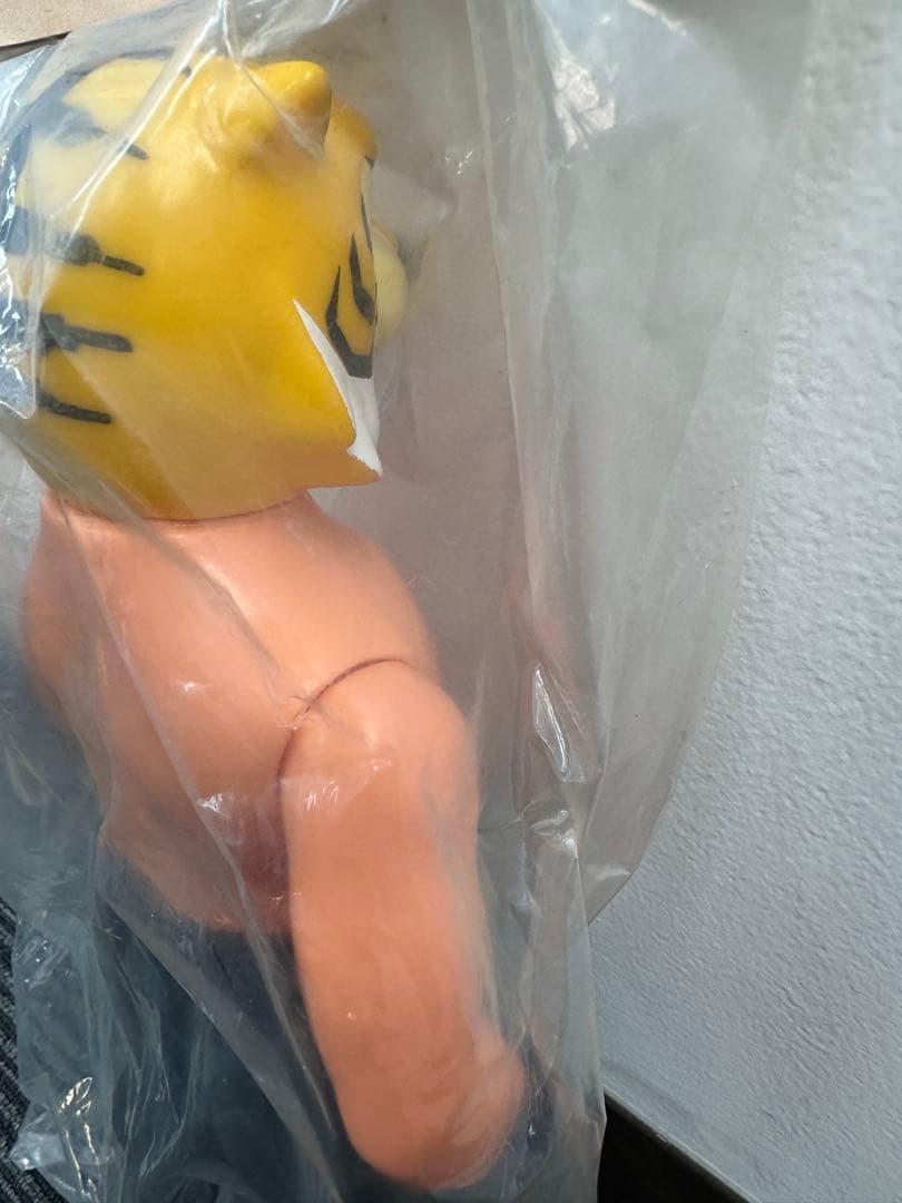 タイガーマスク　電人　ジャイアントソフビ（未開封）袋汚れあり