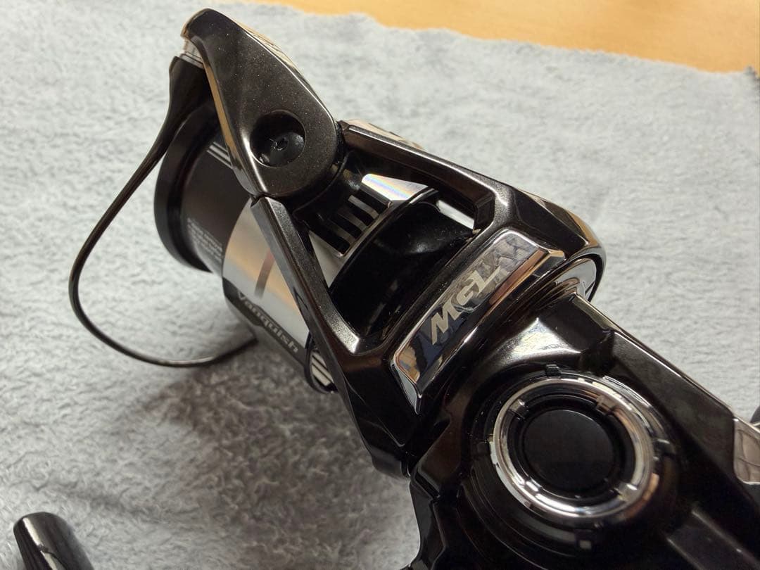 シマノ　23ヴァンキッシュ 2500SHG 美品