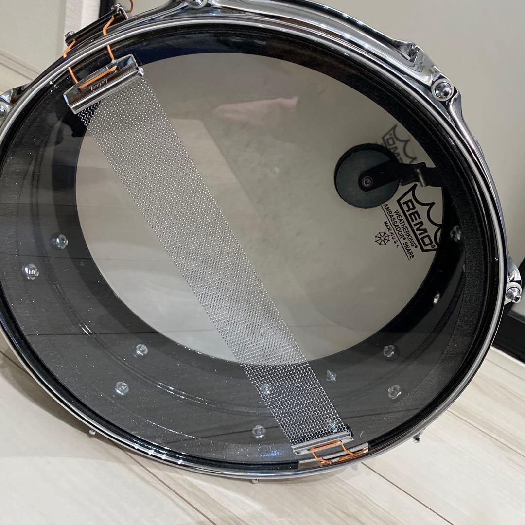 Ludwig アクロライト LM404 14x5 Black Galaxy