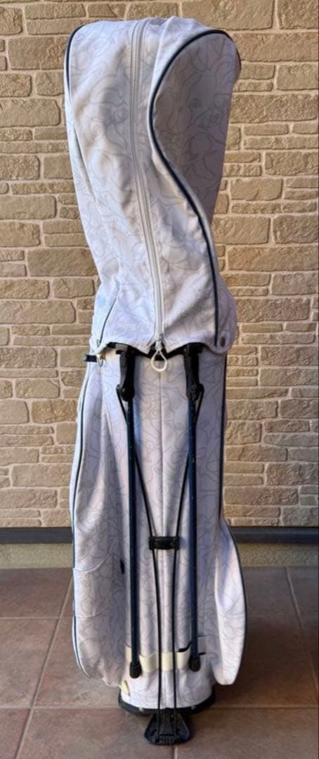 希少　『大容量』　ニューバランスゴルフ　スタンド式キャディバッグ　ブルドッグ柄