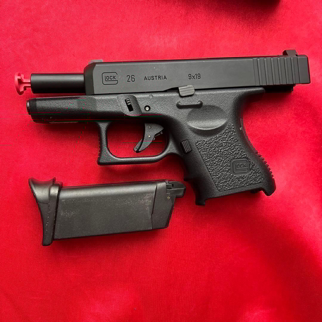 東京マルイ　グロック26 ガスブローバックガン