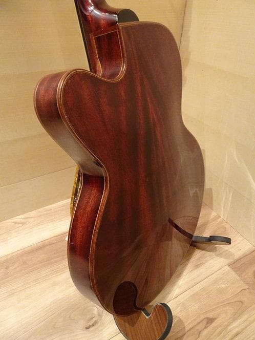 Oracle of Guitars モデル Semi Line