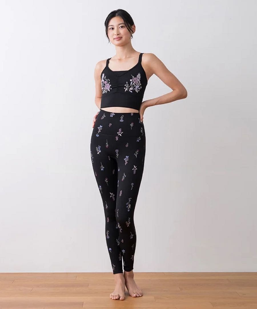 スカーラ sukala レギンス　花柄　黒　S ホットヨガ　LAVA ピラティス
