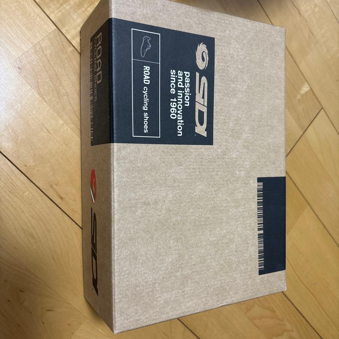 SiDi シューズ　ほぼ新品