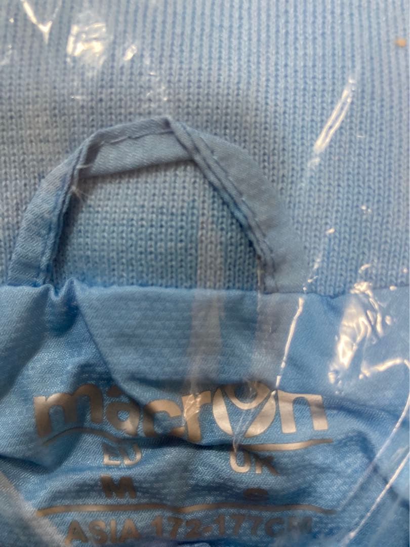 マクロン　ウエストハム　上下　Mサイズ　未開封品