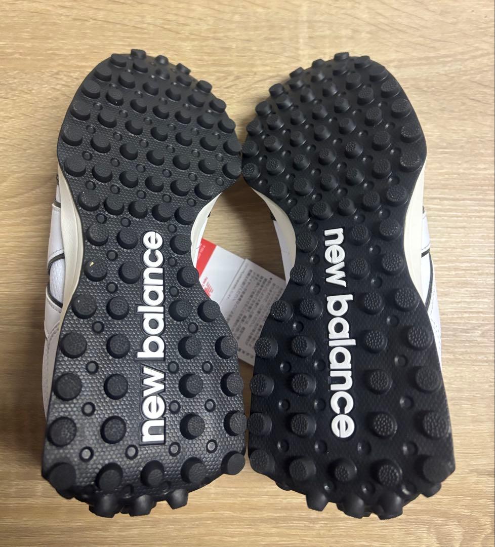 未使用 23cm D ニューバランスゴルフシューズ WGS327AF ホワイト