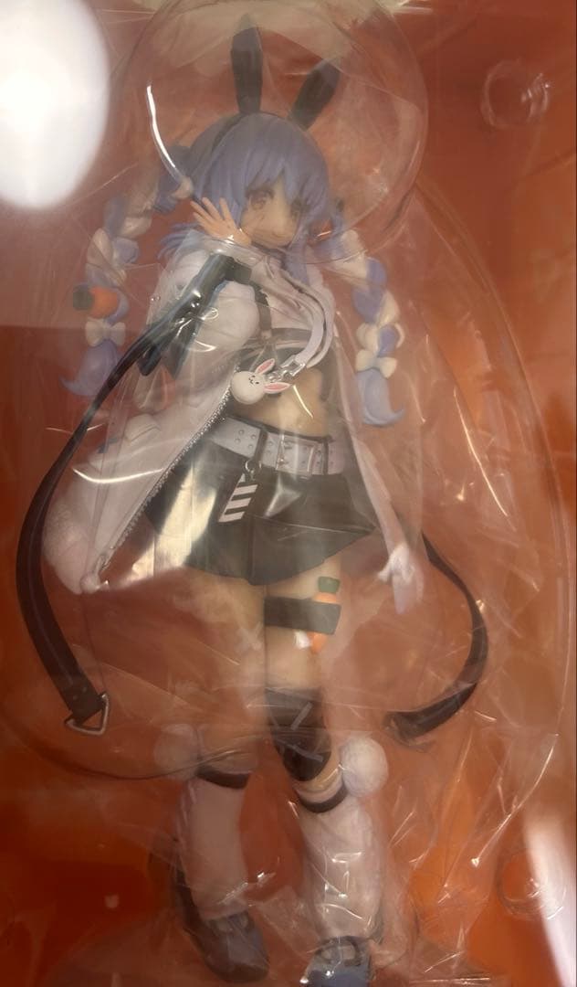 ホロライブ　兎田ぺこら　フィギュア　ラバーチャーム