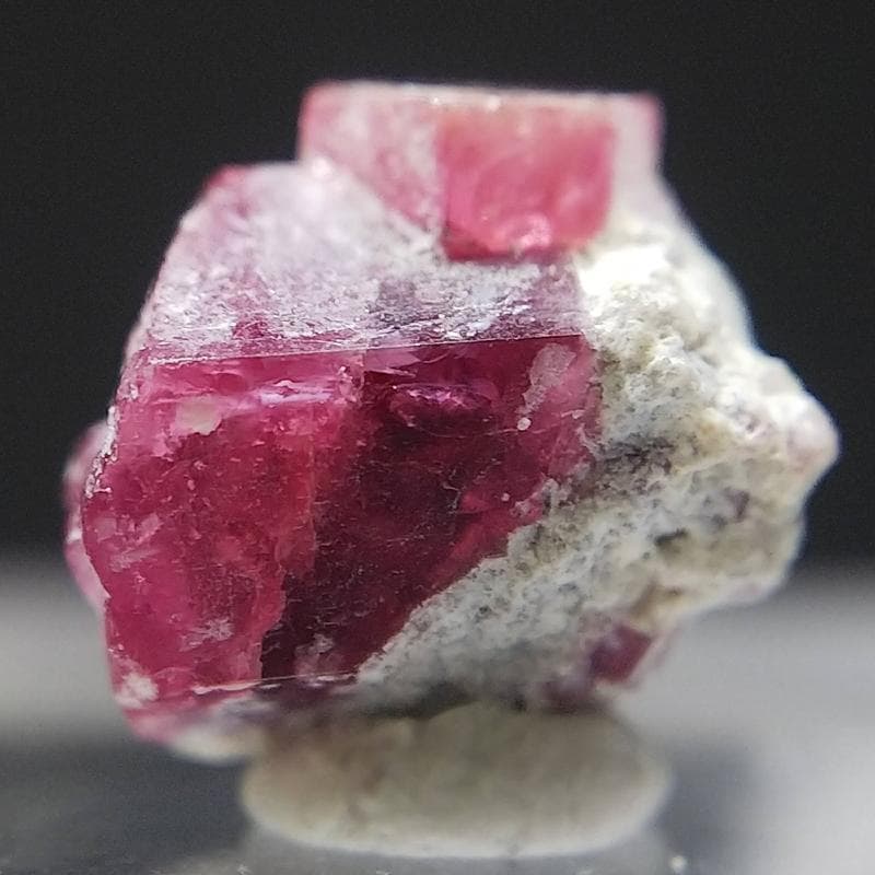 307 クラスター レッドベリル ビクスバイト レッドエメラルド 標本