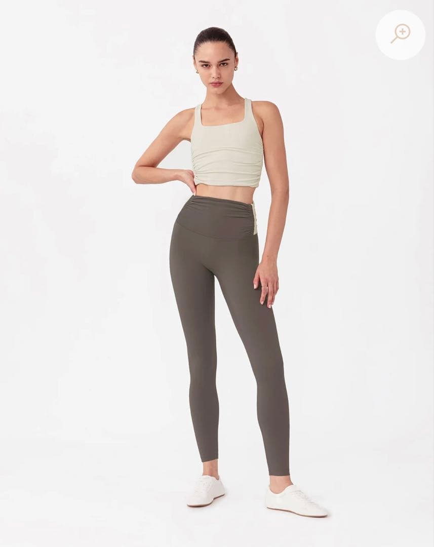 ヨガ・ピラティス NYLORA LILY TOP in BONE