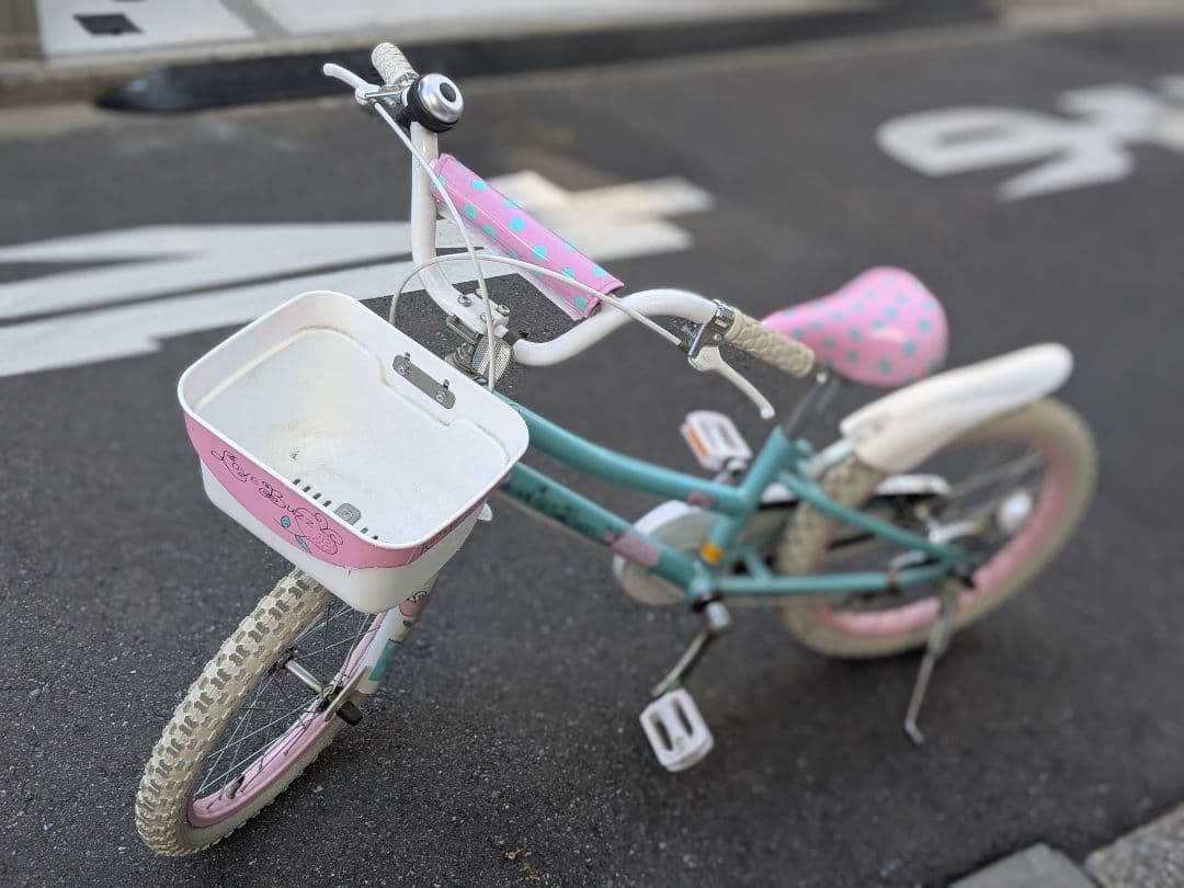 LOVE BUZZ 幼児 自転車 水色とピンク18インチ 小学生　クリスマス