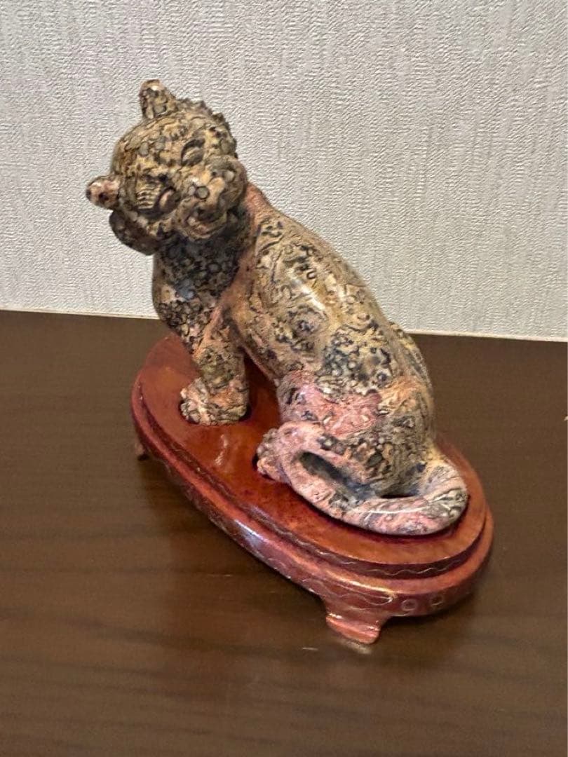 超レア‼︎ 天然石　石刻　アンティーク　ジャスパー天然石　タイガー（虎彫り）置物な