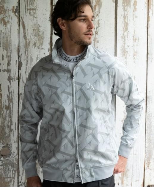 【新品】LUXEAKMPLUS 総柄ブリーザフルジップブルゾン　グレー L
