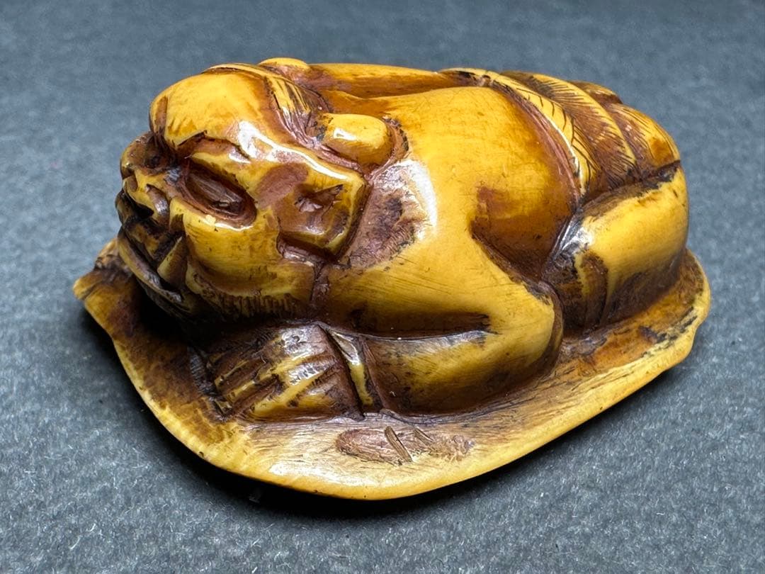 極上　鬼根付　天然素材　アンティーク　和彫　置物　骨董　飾り物　古美術品