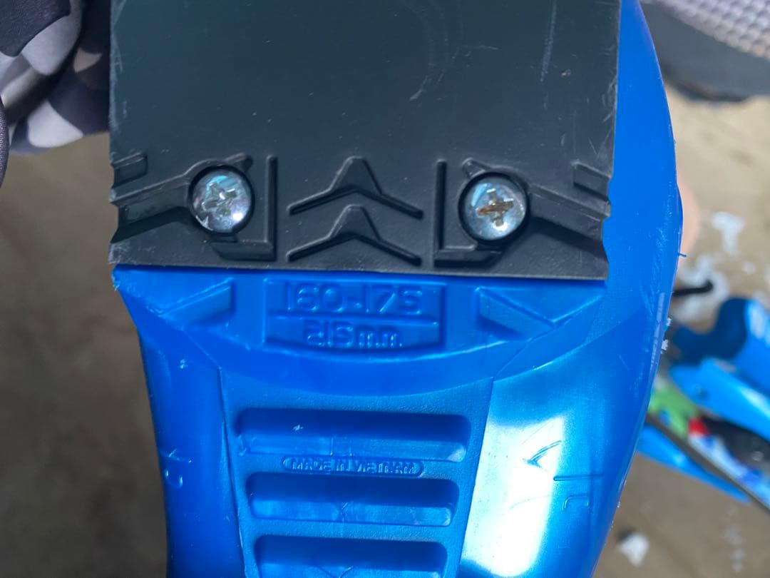 エマです。 スキー板、靴セット