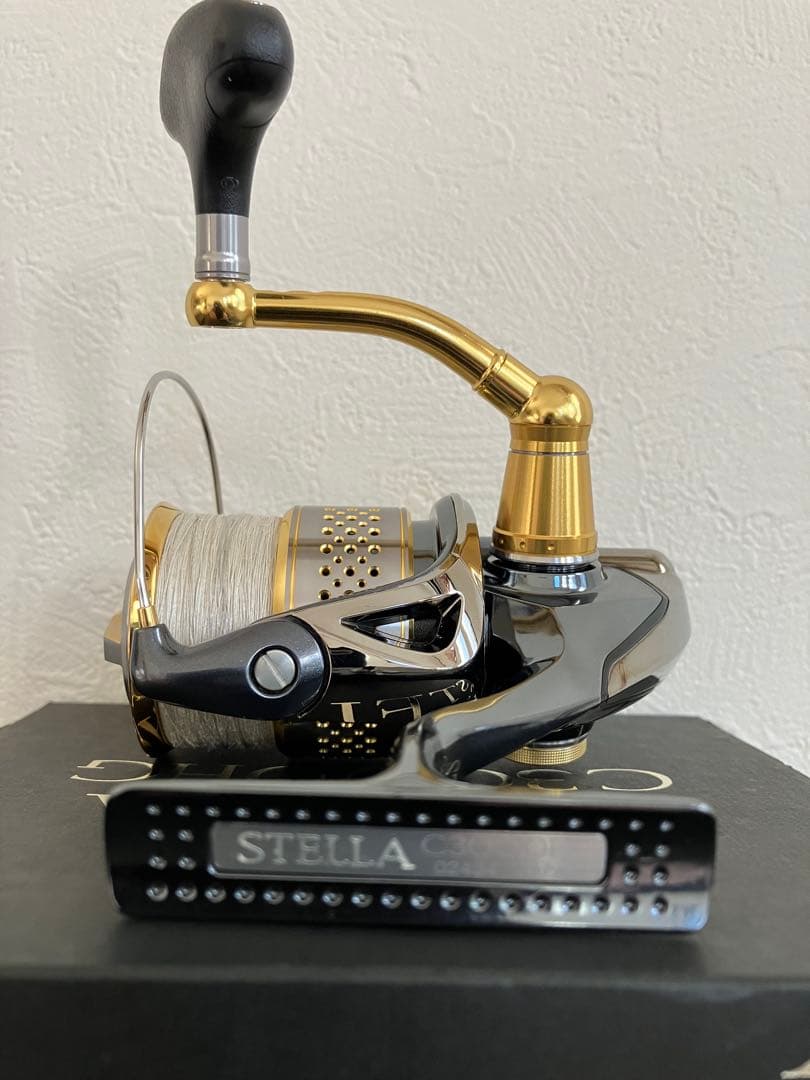 【極美品】SHIMANO STELLA C3000HG #10ステラ 2500