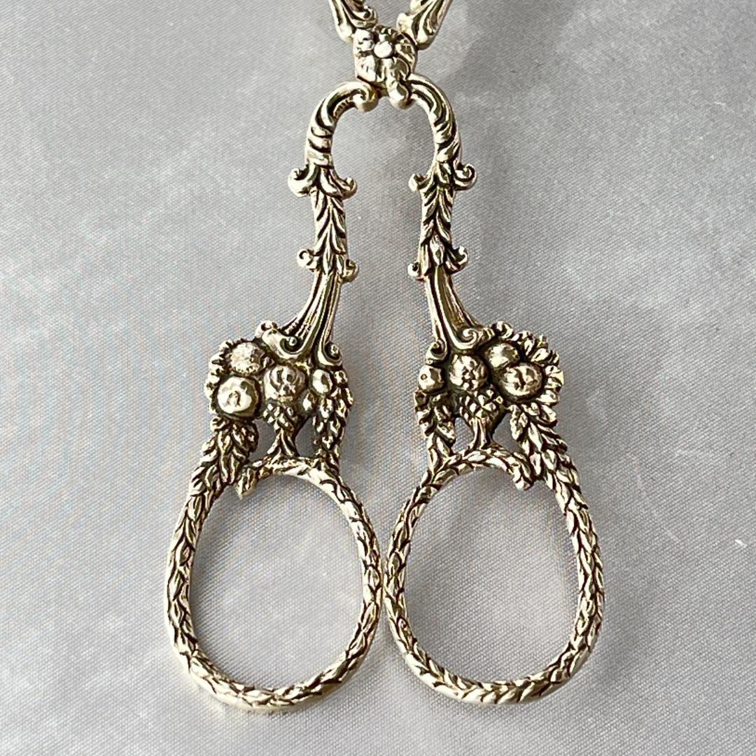 【Christoph Bach】 薔薇の透かしのペストリートング【純銀】17cm