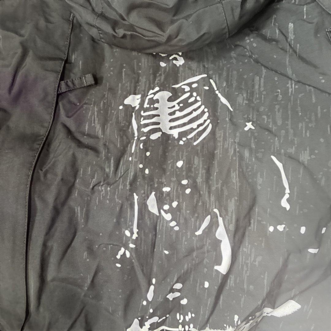 Mサイズ　スキーウェア上下セット