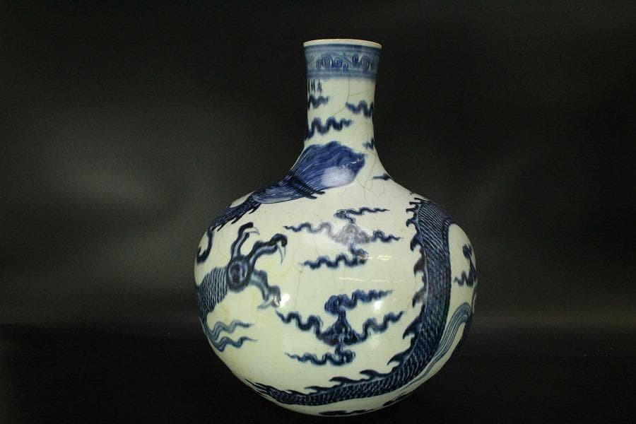 中国美術 青花 纏龍紋 天球瓶 高42cm(LC598)
